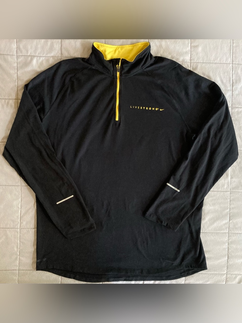 Nike Livestrong 1/4 Zip Performance Pullover Men’s Large Dri Fit Black Cycling